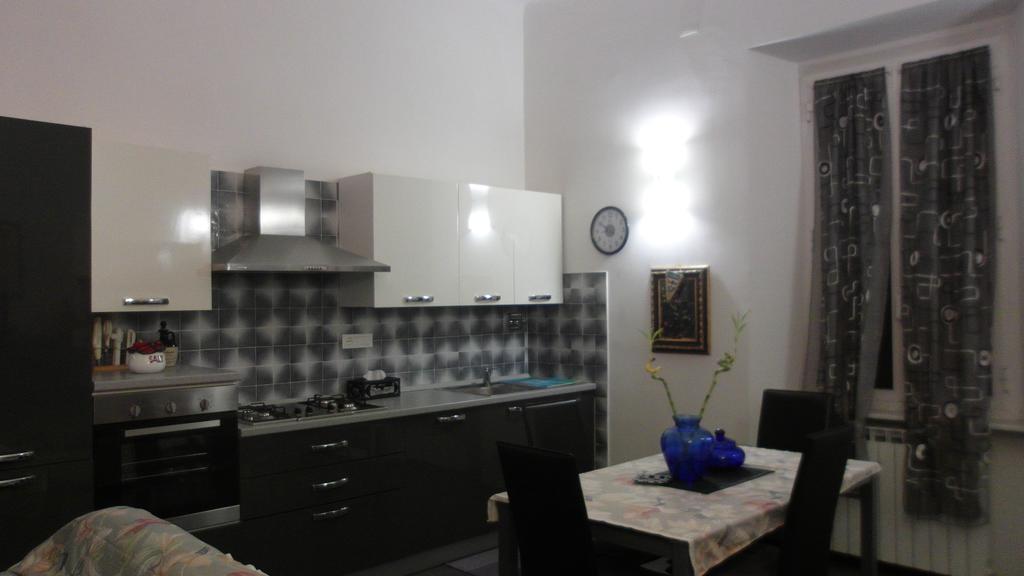 Chez Elio Apartment La Spezia Room photo